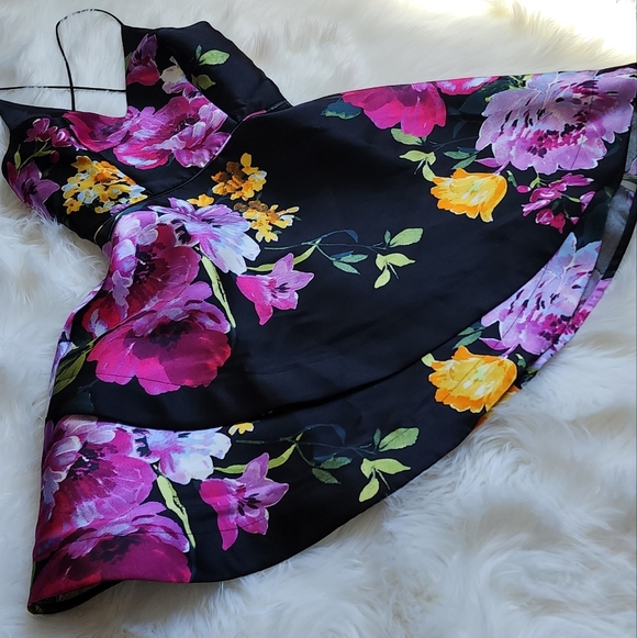 BCX Women's V Neck Mini Party Fit Flare Dress. Size 1 - Picture 5 of 8